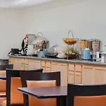 Ramada By Wyndham Bakersfield
