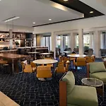Courtyard By Marriott Bakersfield