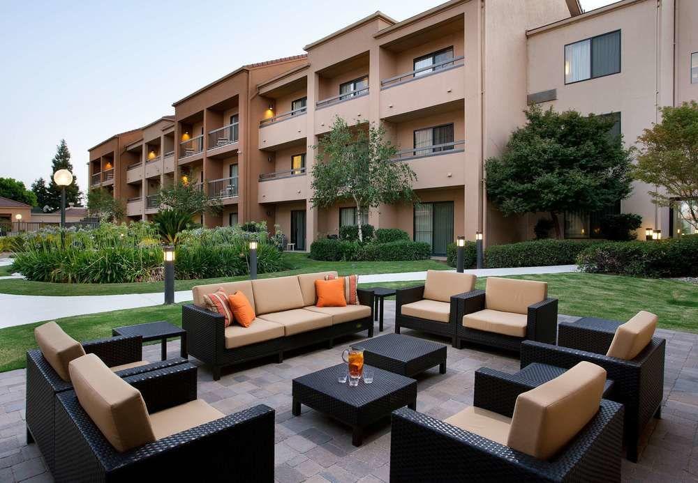 Courtyard By Marriott Hotel 3*