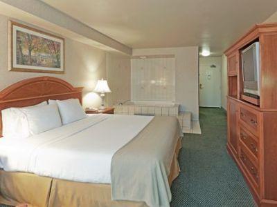 Express By Ihg Hotel Bakersfield