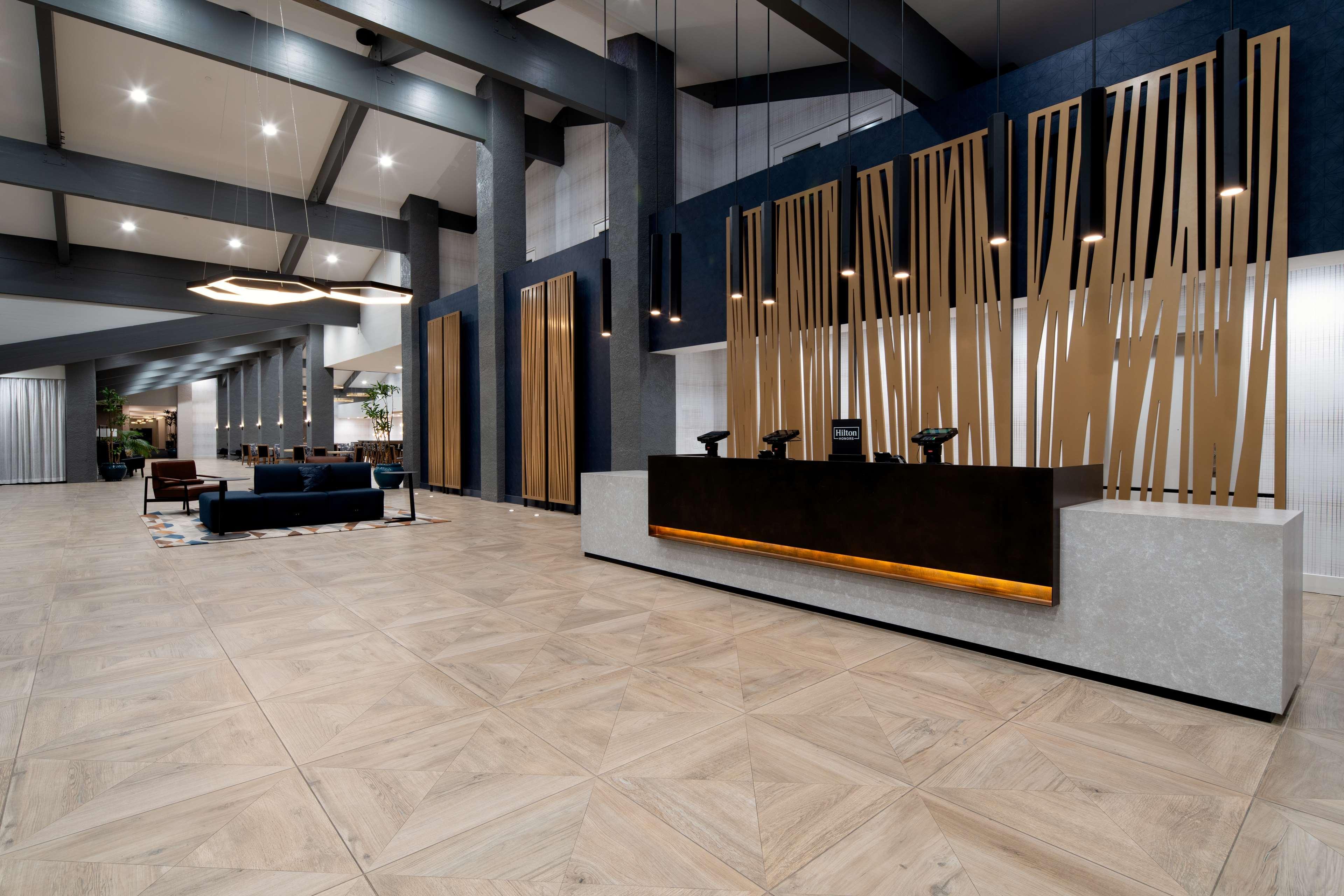 Doubletree By Hilton Hotel Bakersfield