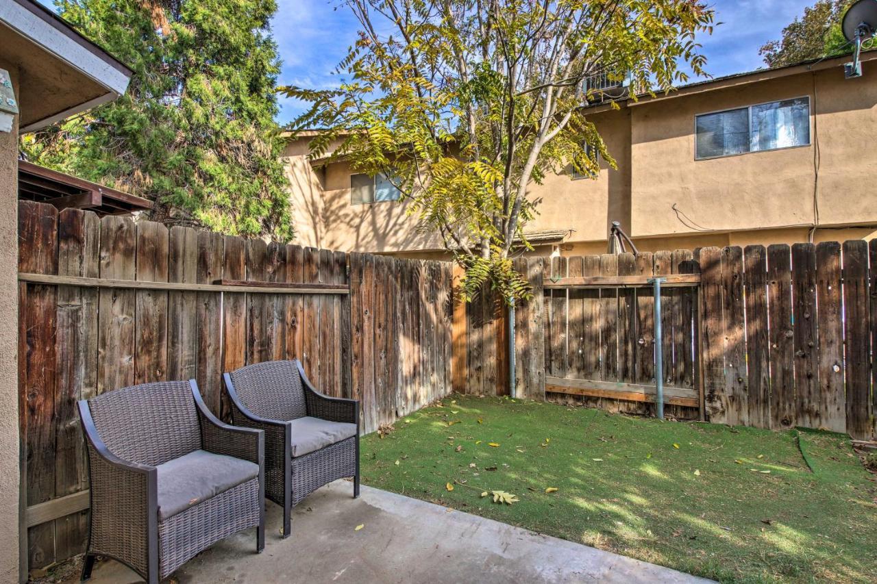 Central Townhome With Private Patio Holiday home Bakersfield