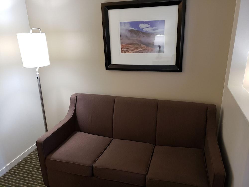 Ramada By Wyndham 2* Bakersfield