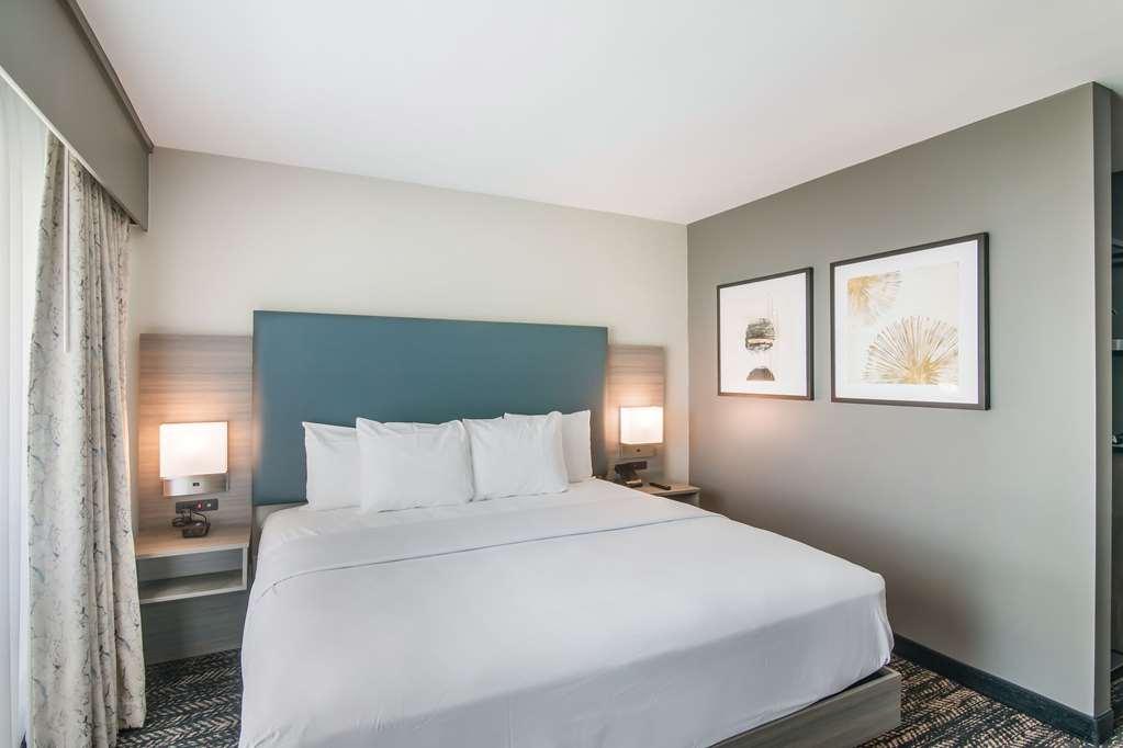 Hourglass Hotel, Ascend Collection Hotel Bakersfield
