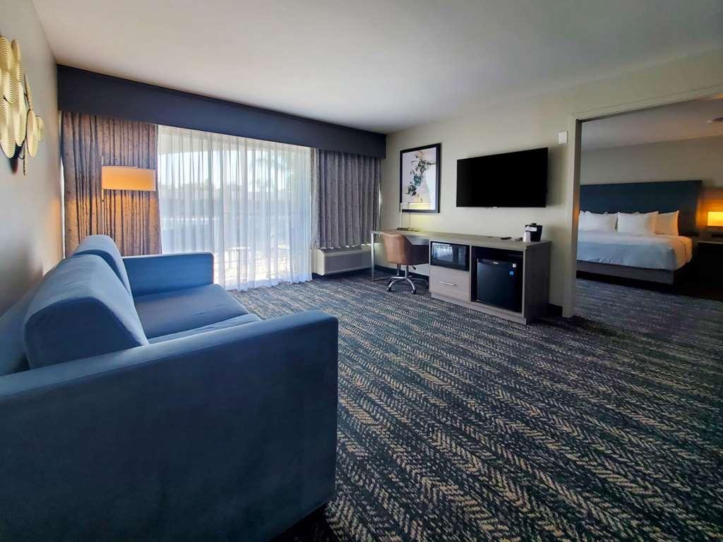 Hourglass Hotel, Ascend Collection *