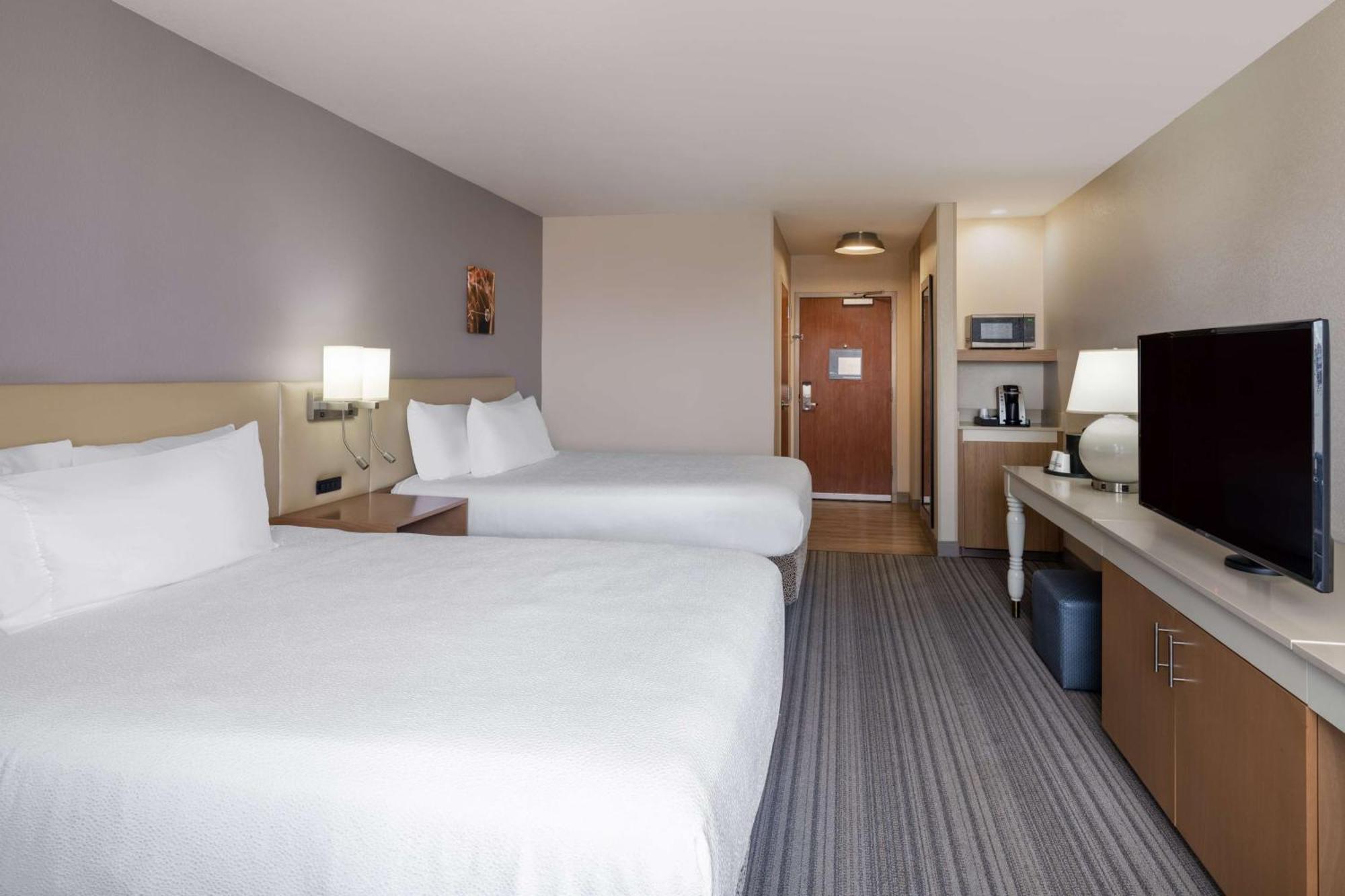 Hilton Garden 3* Bakersfield