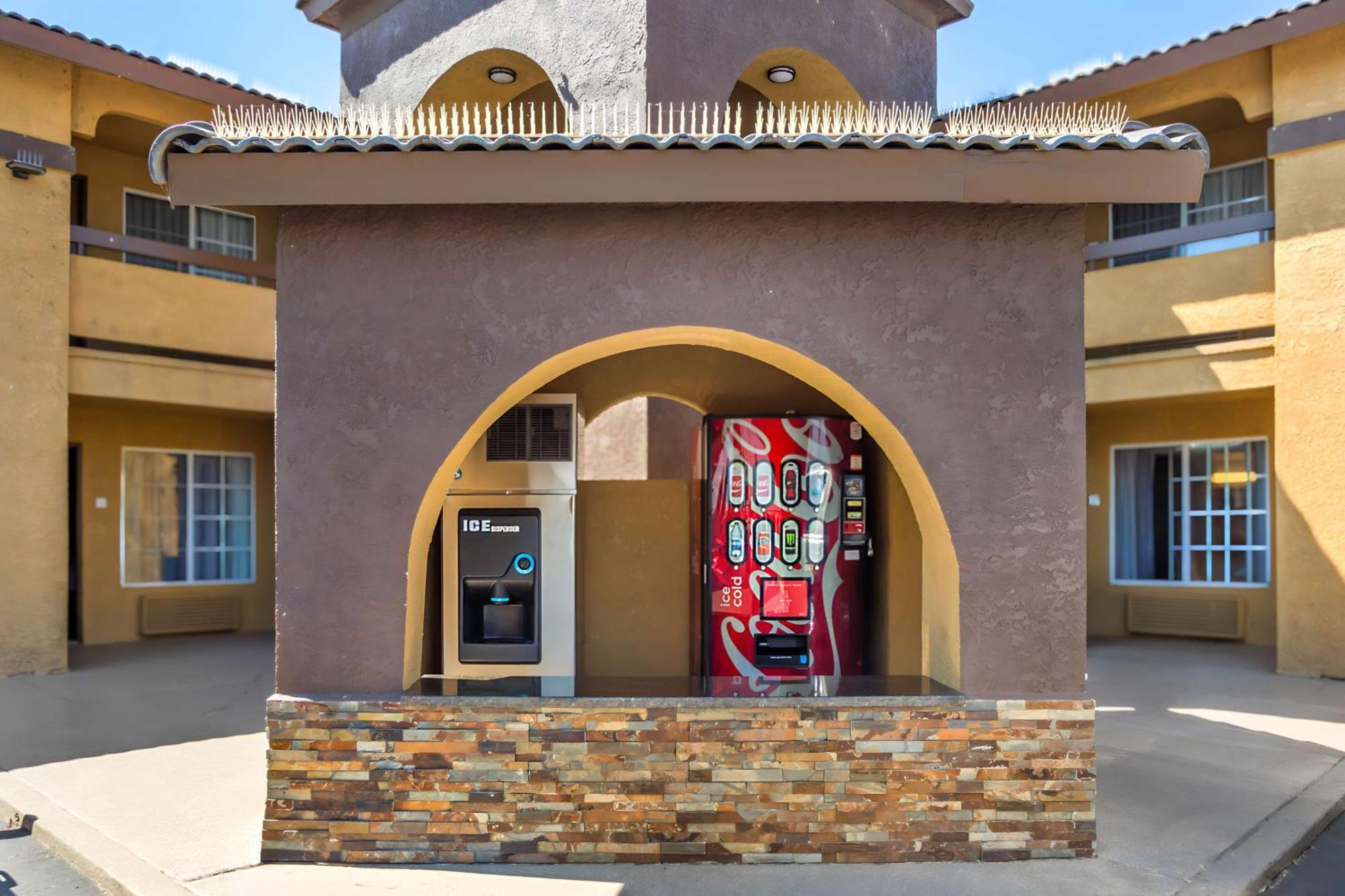 Inn Western Heritage 3*