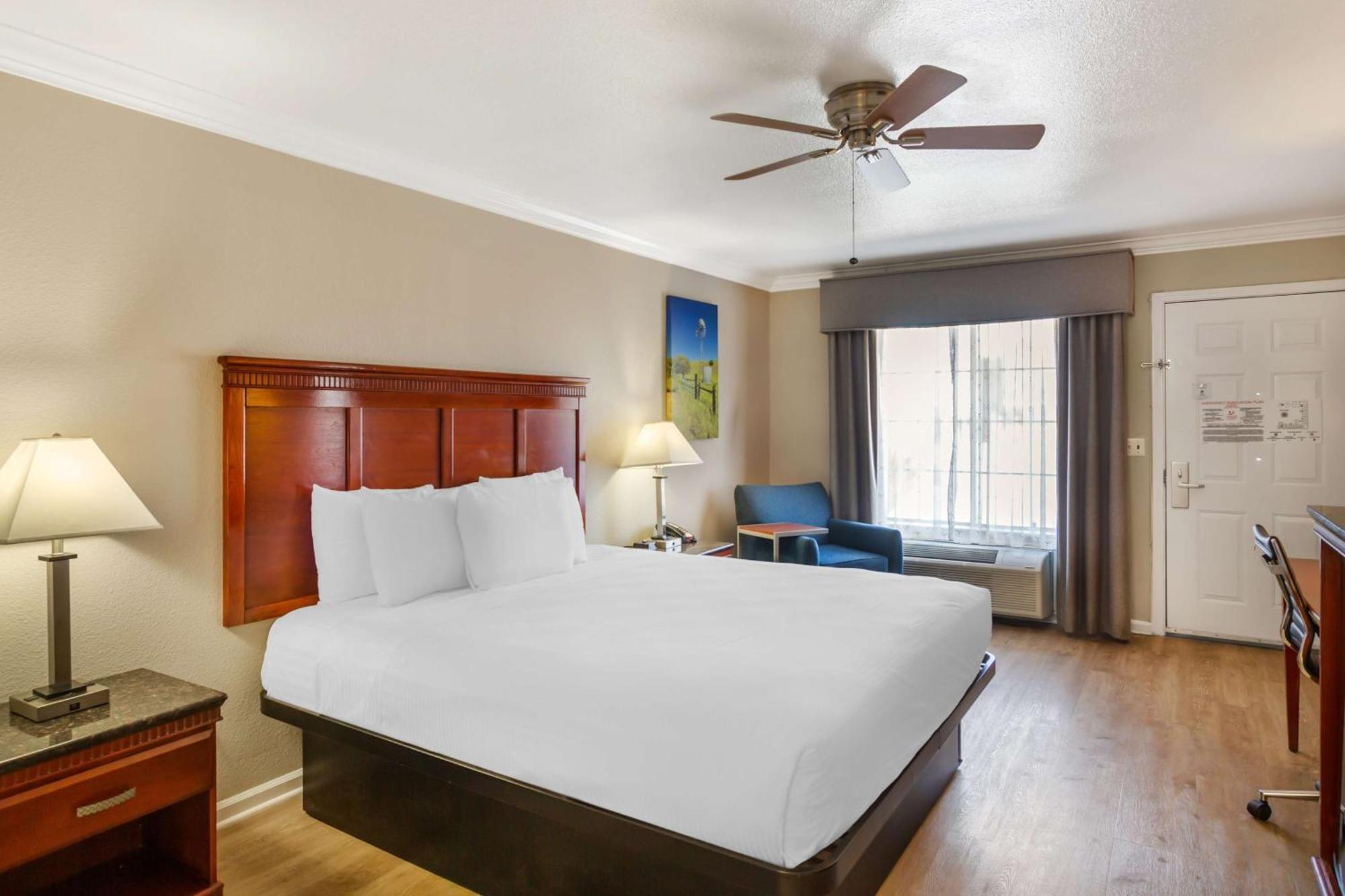 Inn Western Heritage Bakersfield
