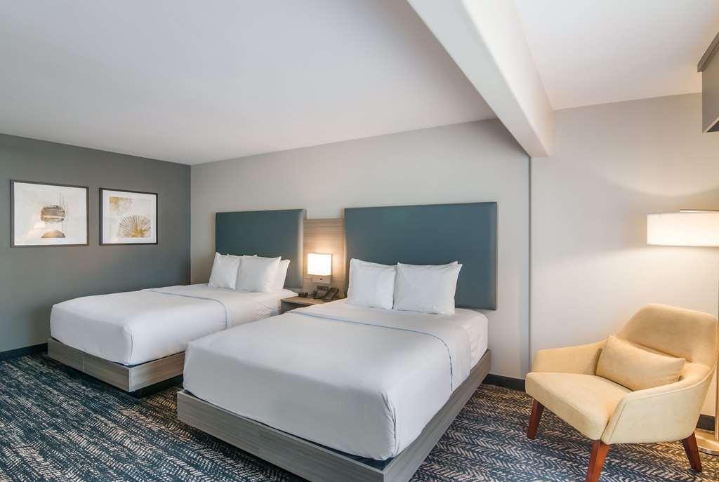 Hourglass Hotel, Ascend Collection Hotel