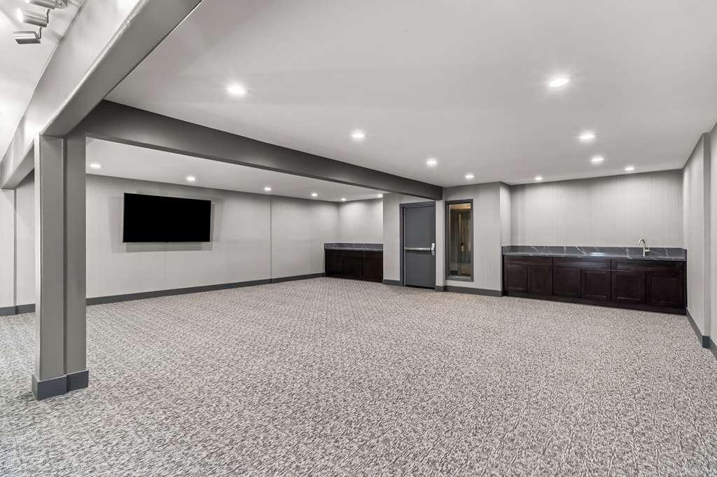 Hourglass Hotel, Ascend Collection Hotel