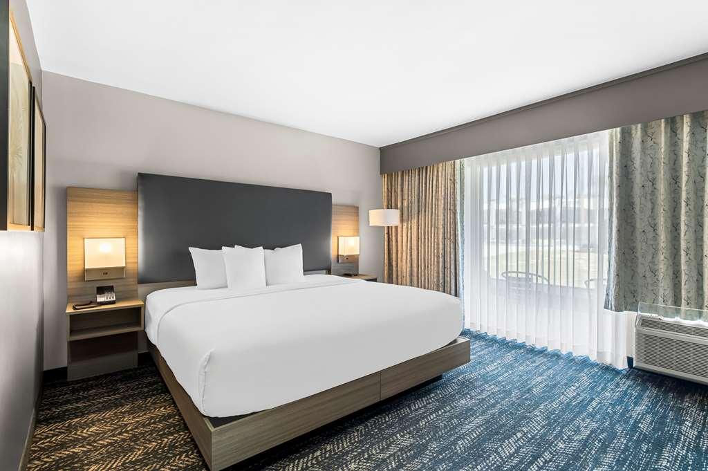 Hourglass Hotel, Ascend Collection Hotel Bakersfield