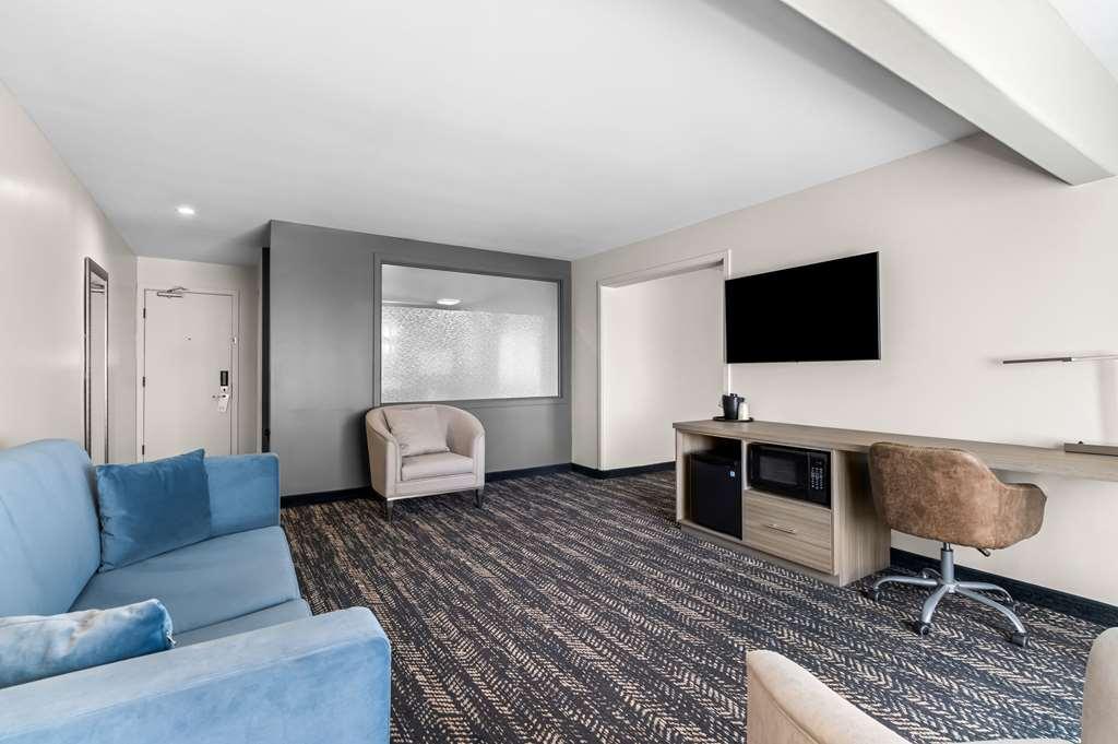 Hourglass Hotel, Ascend Collection