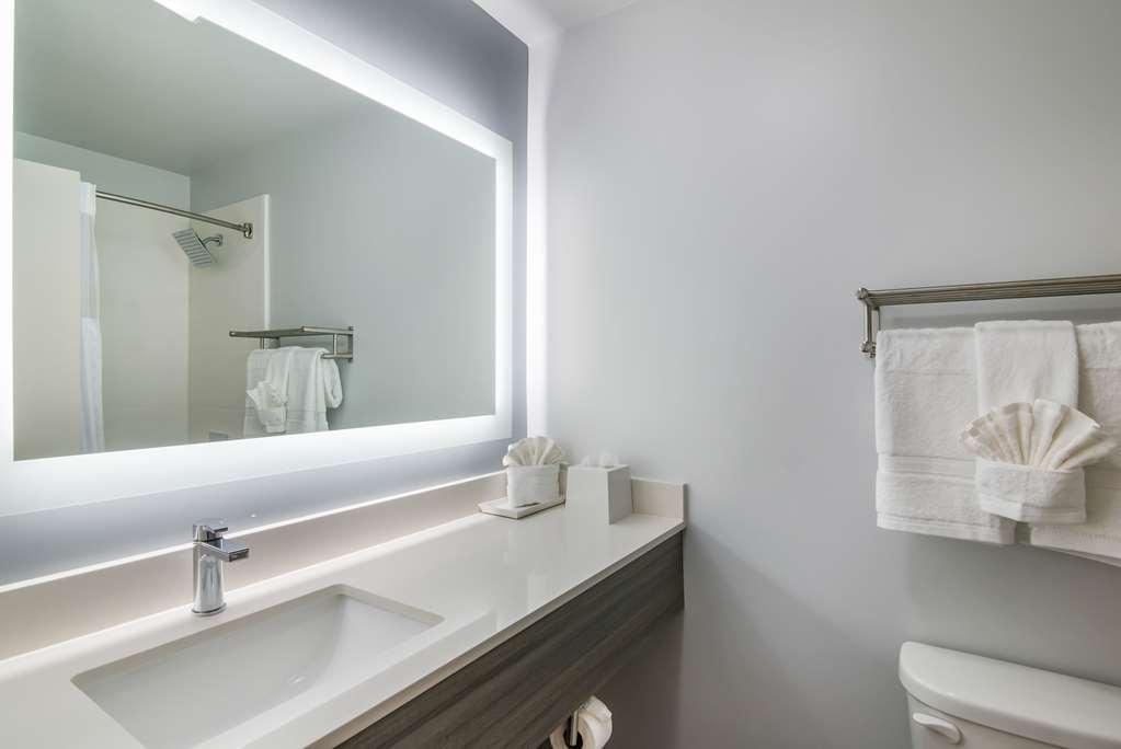 Hourglass Hotel, Ascend Collection * Bakersfield
