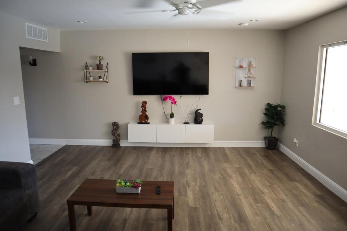 Stress-free, Get Away With 3 Bedroom And Pool Holiday home