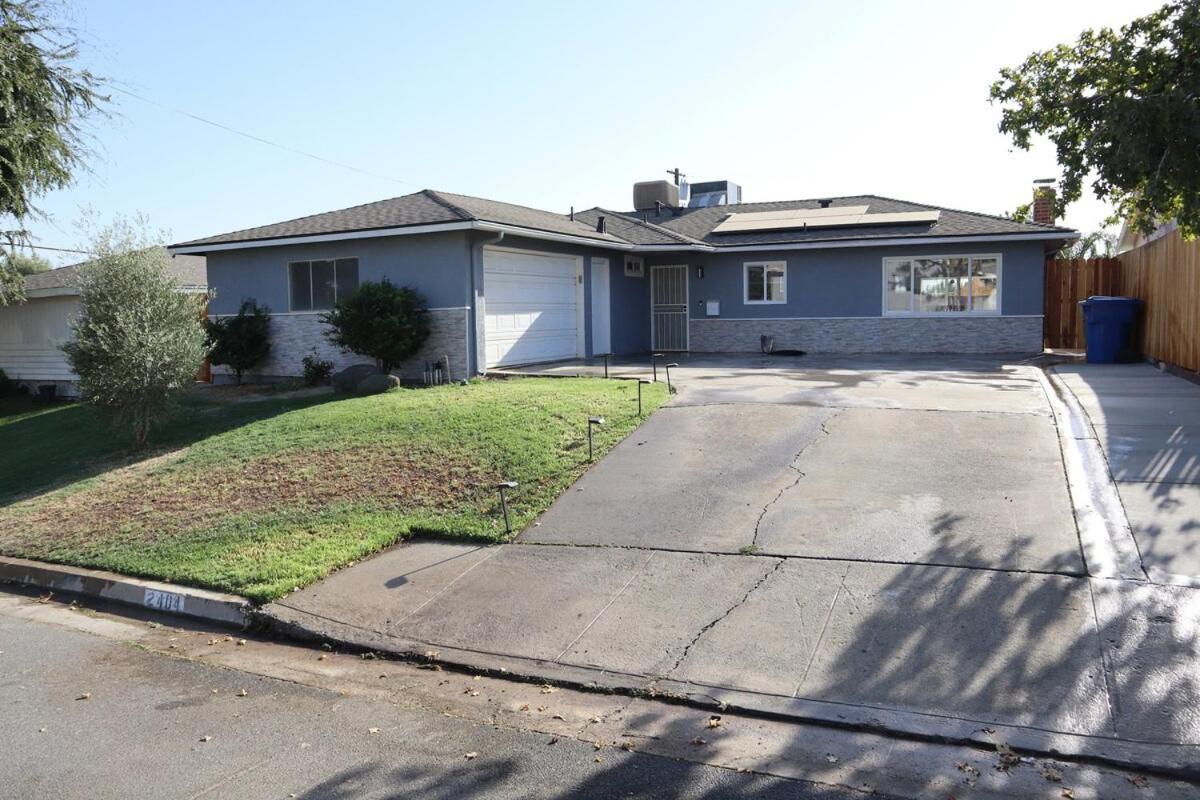 Stress-free, Get Away With 3 Bedroom And Pool