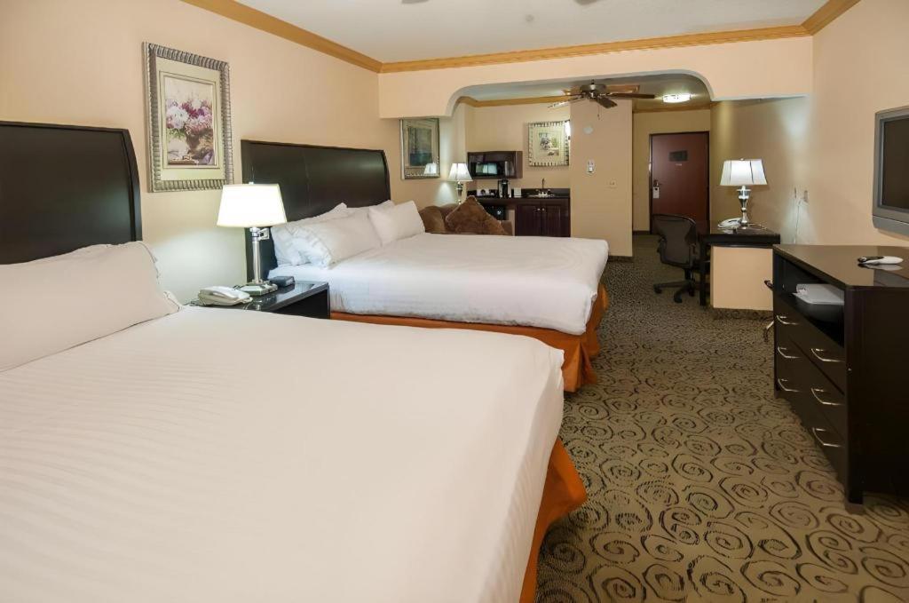 Express & By Ihg 3* Bakersfield