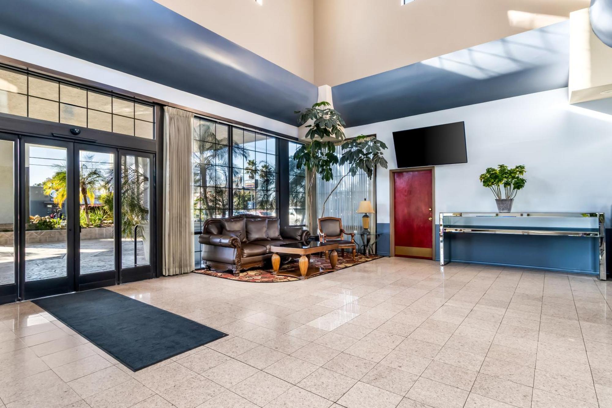 Hotel Hiltop Bakersfield