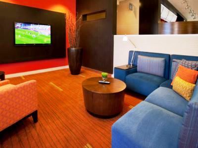 Courtyard By Marriott