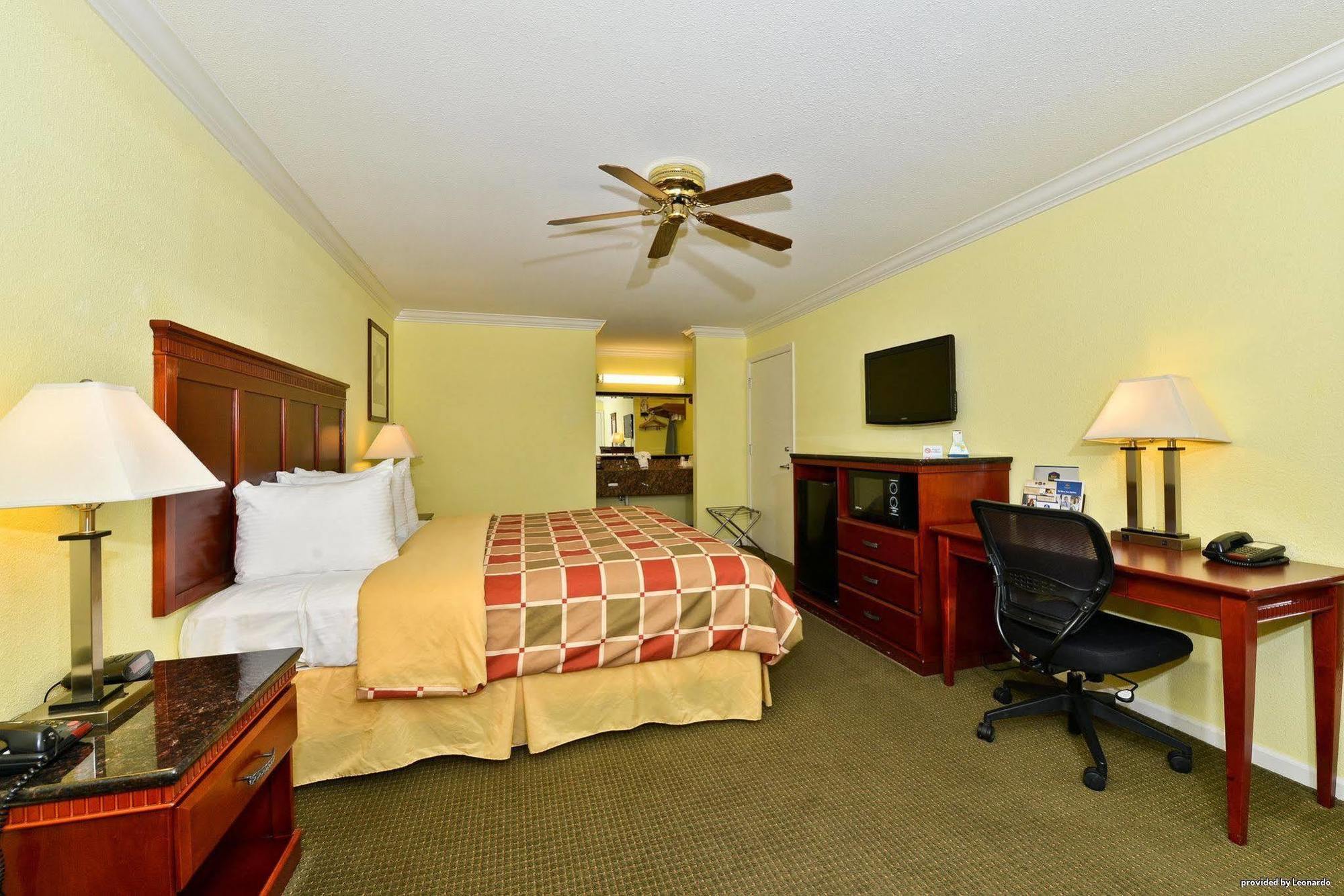 Inn Western Heritage
