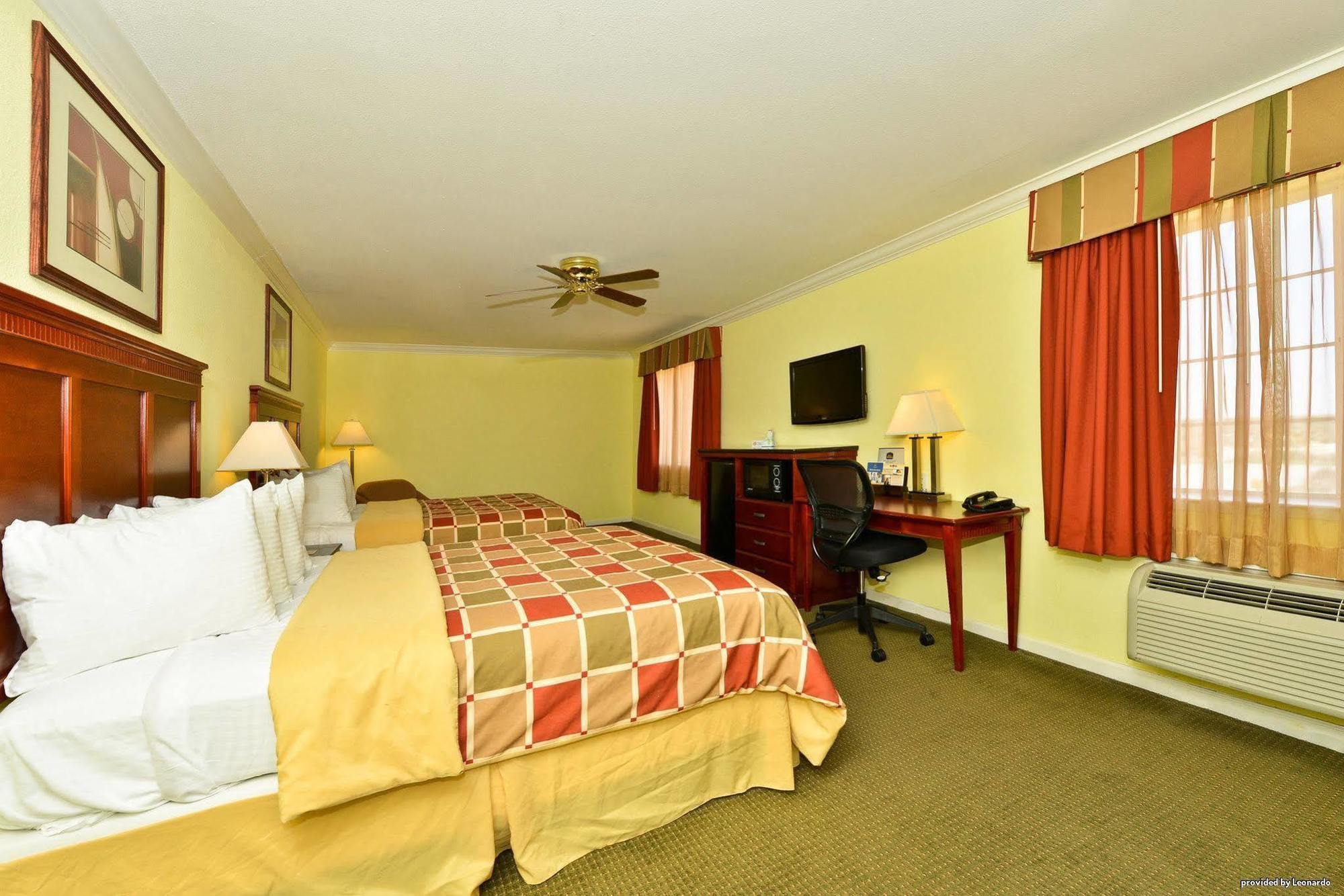 Western Heritage 3* Bakersfield