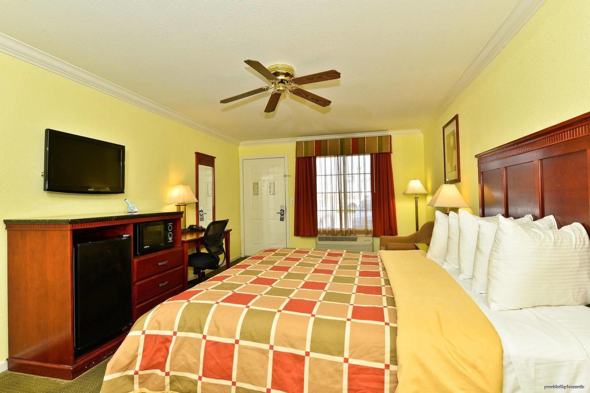 Western Heritage Inn