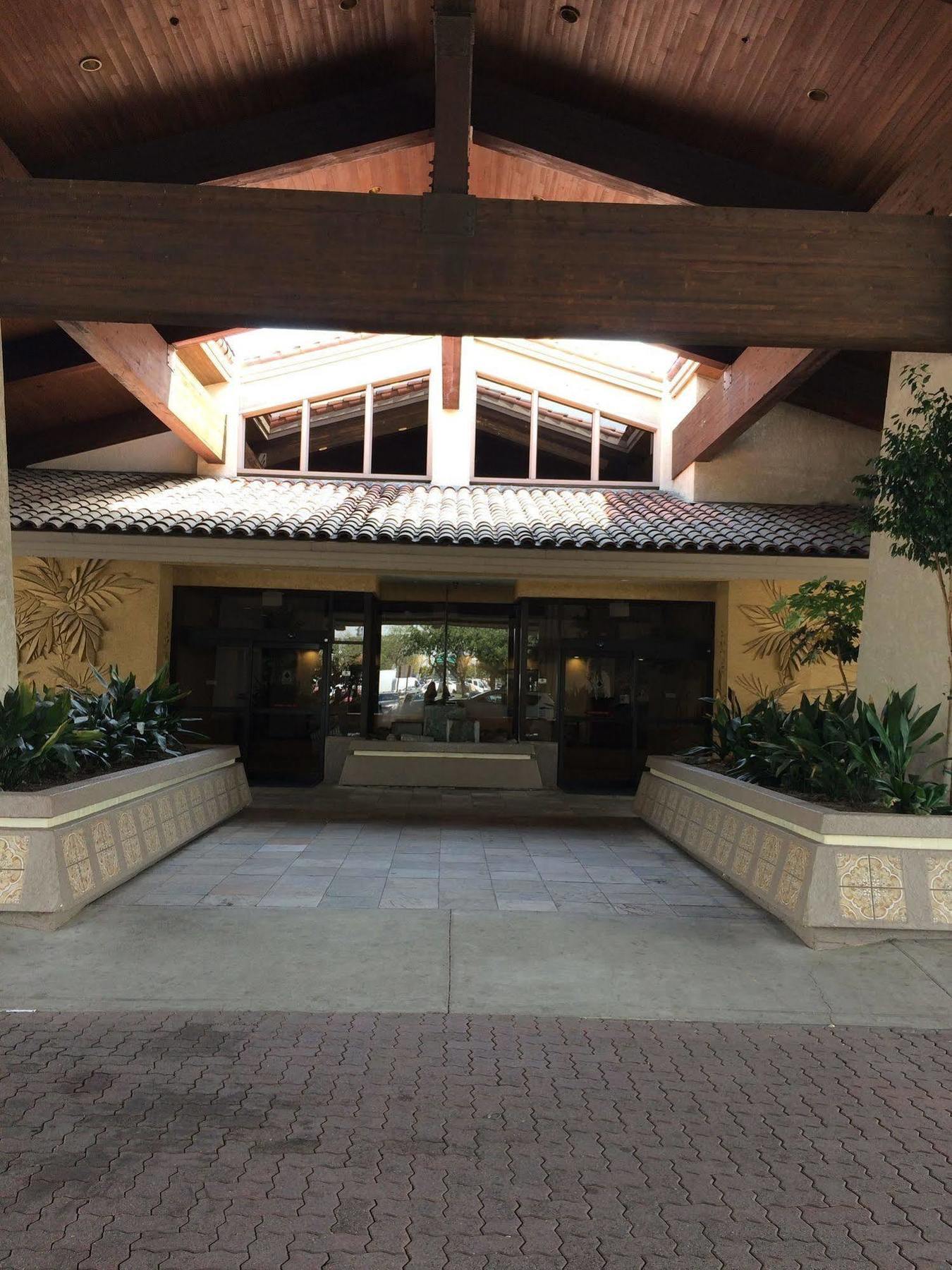 Doubletree By Hilton Hotel 4*