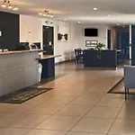 Quality Inn & Suites Near Downtown Bakersfield