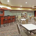 Holiday Inn Express Hotel & Suites Bakersfield Central By Ihg