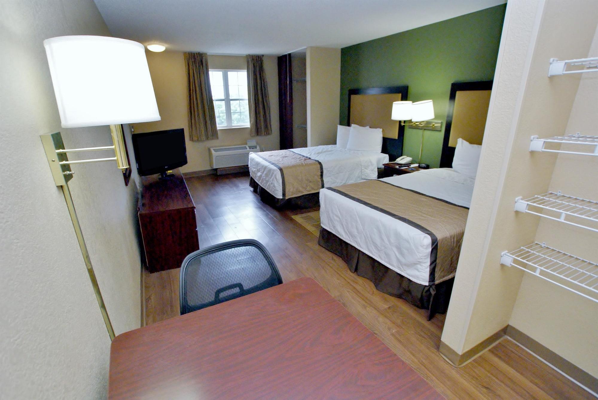 Hotel Extended America - - California Avenue