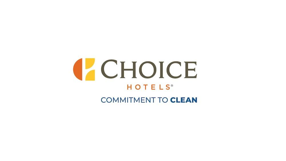 Hotel Quality & Near Downtown Bakersfield