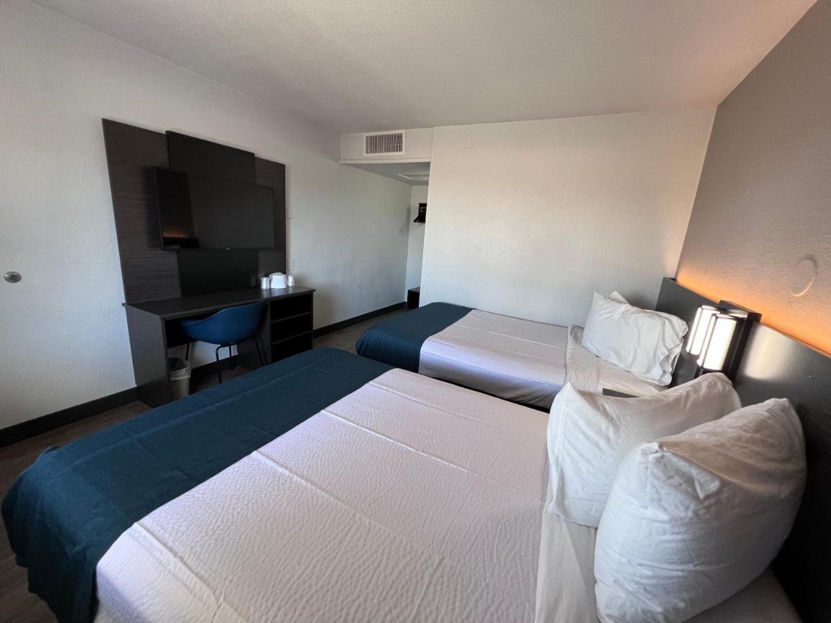 6-bakersfield, Ca - South Hotel 2*