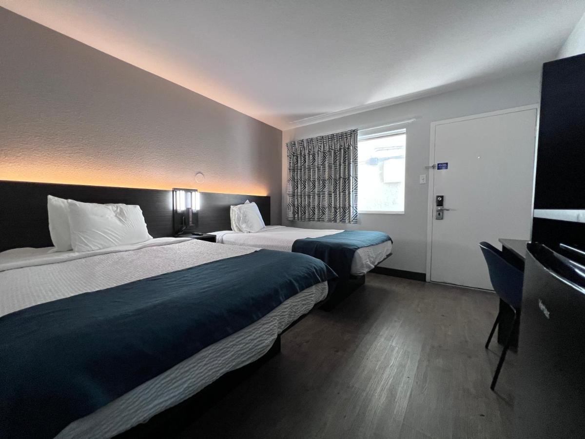 Hotel 6-bakersfield, Ca - South 2*