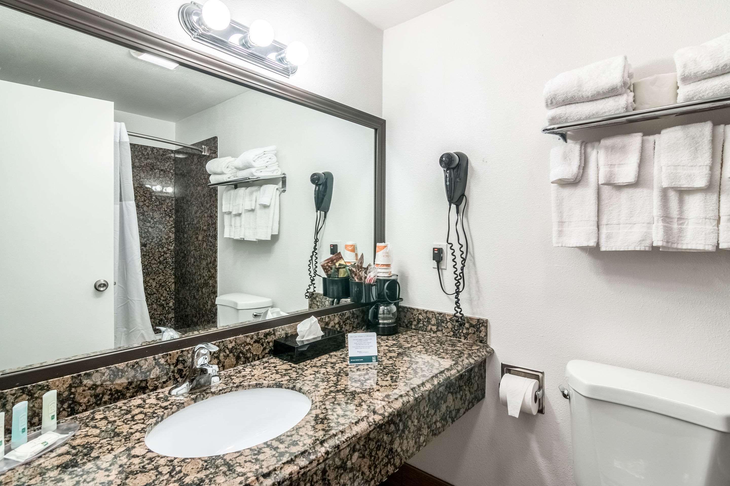 Hotel Quality & Near Downtown 2*