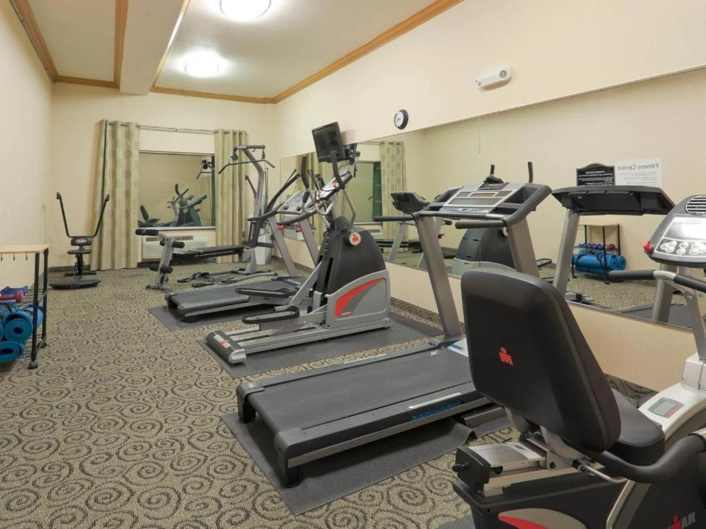 Hotel Express & By Ihg 3*