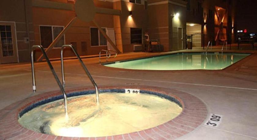 Express & By Ihg Hotel Bakersfield