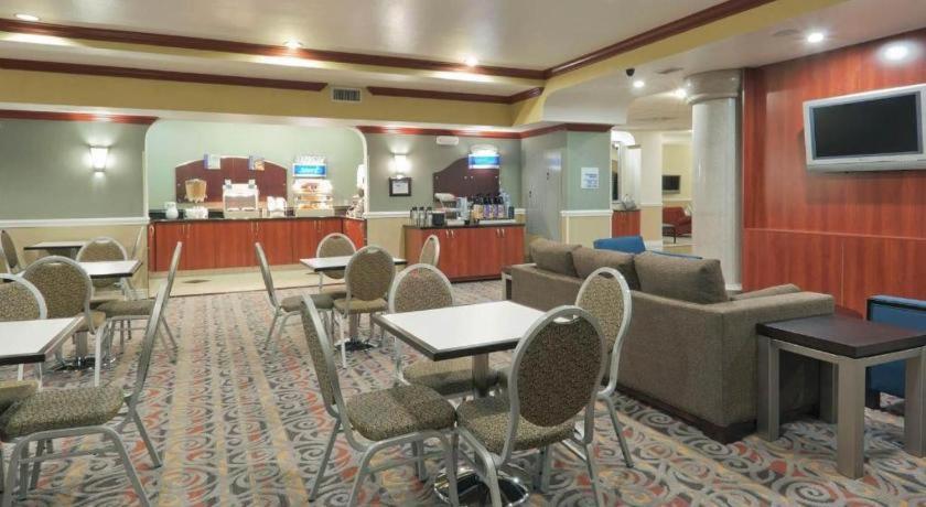 Express & By Ihg