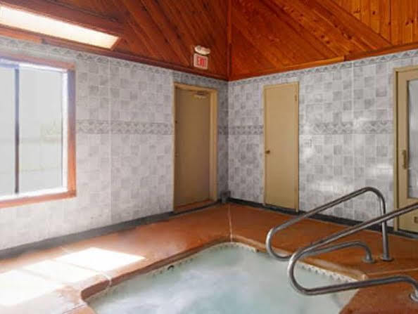 Americas Value & Suites-east Motel Bakersfield