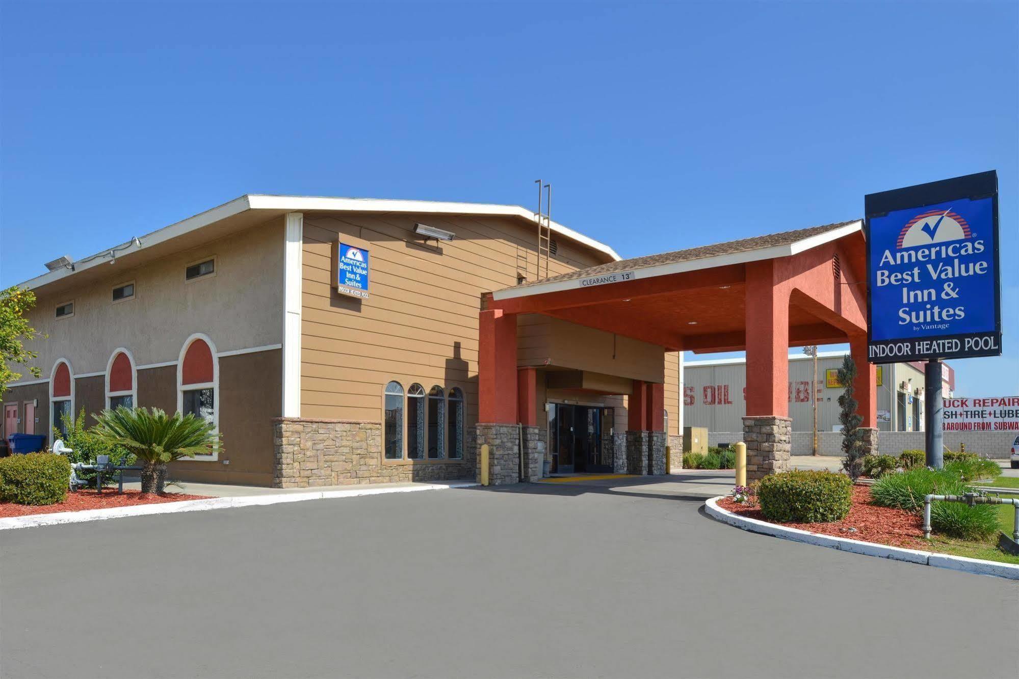 Americas Value & Suites-east Motel