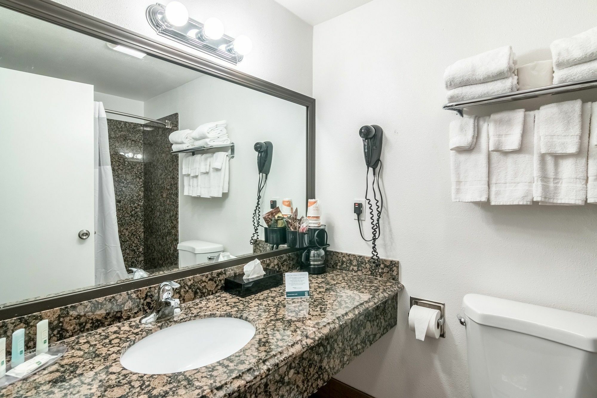 Hotel Quality & Near Downtown 2*