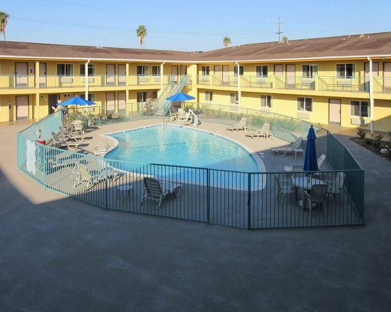 Hotel Quality & Near Downtown 2*